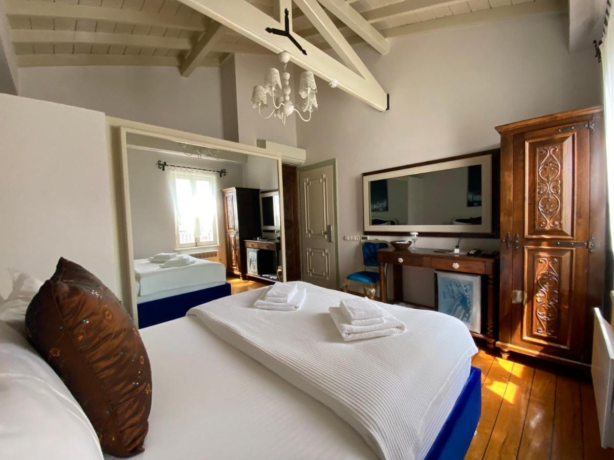 Nisi Hotel (Adults Only) Айвалык Экстерьер фото