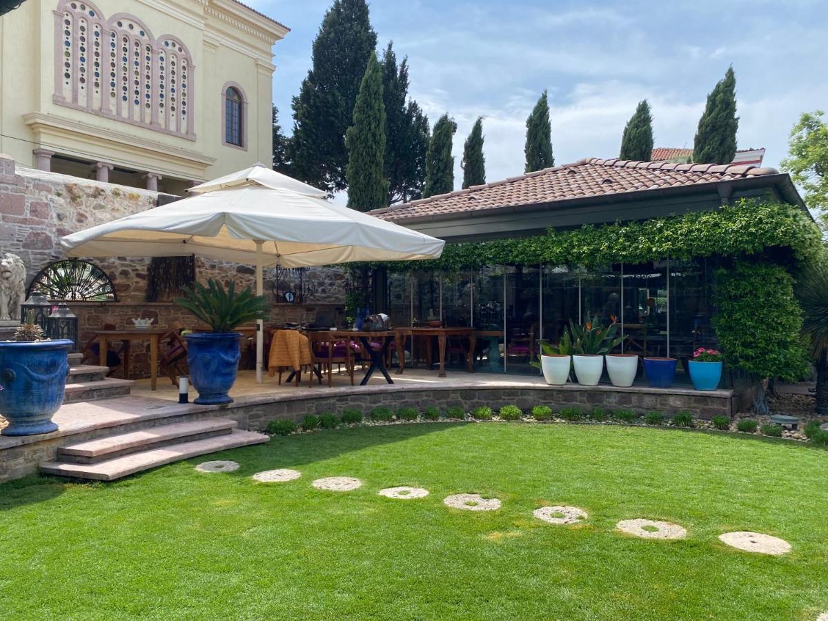Nisi Hotel (Adults Only) Айвалык Экстерьер фото